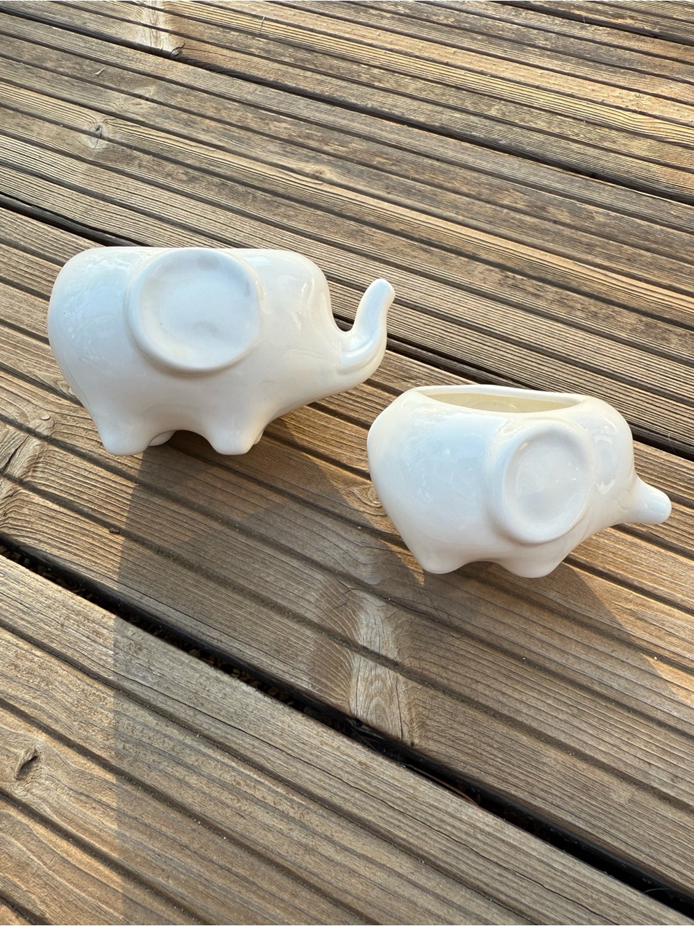 White Ceramic Elephant Planter Set